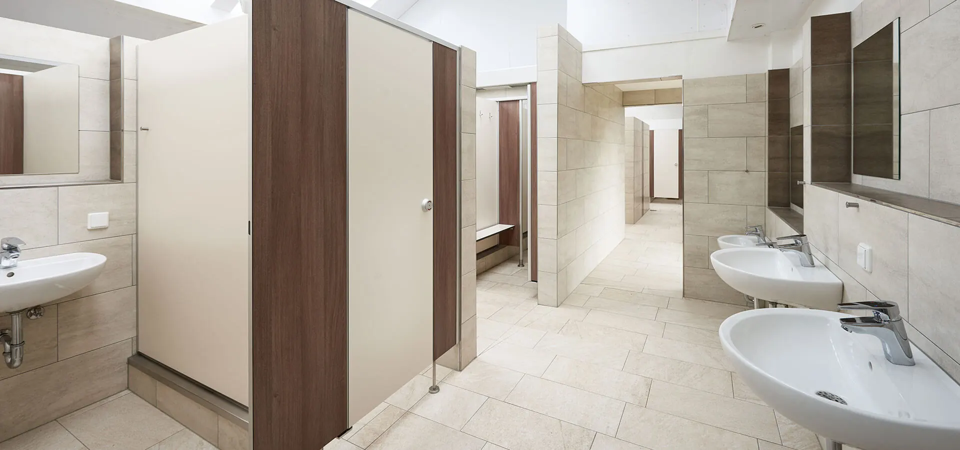 Sanitary facilities for campsites